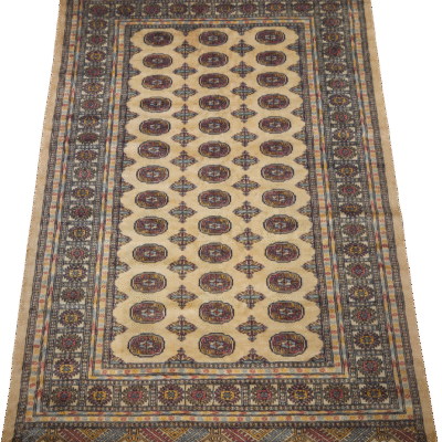 TRADITIONAL BUKHARA HAND-KNOTTED RUG