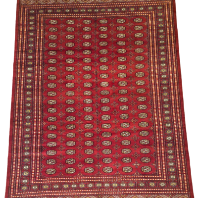 TRADITIONAL BUKHARA HAND-KNOTTED RUG