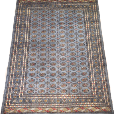 TRADITIONAL BUKHARA HAND-KNOTTED RUG